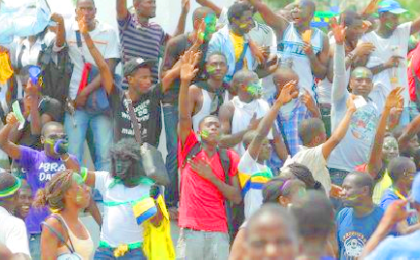 Qui du TP Odzamboga ou des Requins du Komo remportera la finale ?