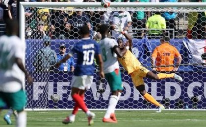 Mondial 2026 : Le Sénégal courbe l'échine devant la puissance offensive de la France