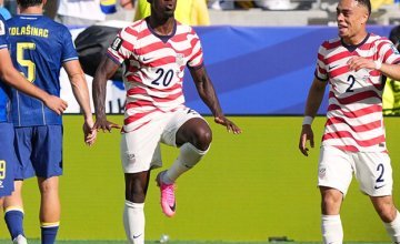 Mondial 2026 : Réduits à 10, les États-Unis écartent la Bosnie et rejoignent la Belgique