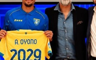 Serie A : Anthony Oyono prolongé jusqu'en 2029 par Frosinone