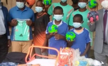 L'ambassade d'Allemagne en soutien à Libreville handball club et Notre Dame des Apôtres
