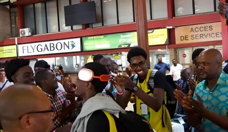 Afrobasket U18 : Tombées en finale zonale, les Panthères du Gabon célébrées à leur retour à Libreville