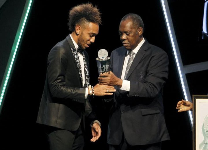 Aubameyang favori pour le trophée du meilleur joueur Africain de l'année 2017 !