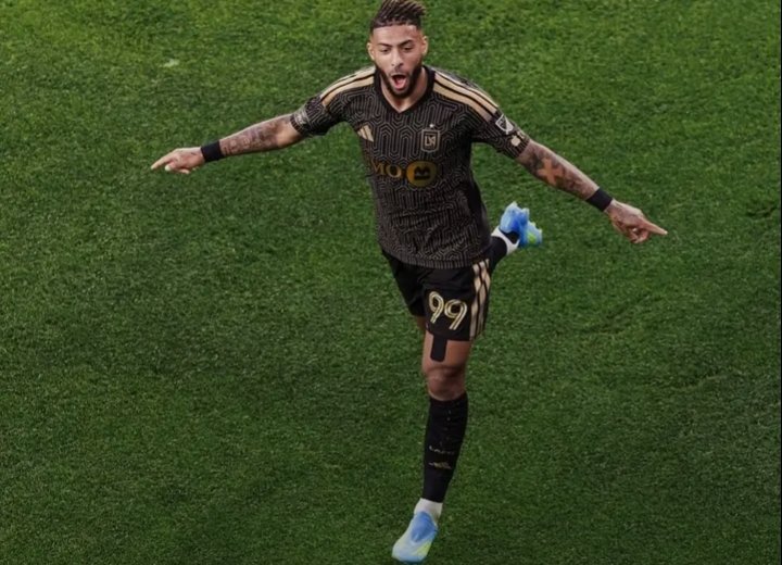 MLS : Denis Bouanga foudroie Orlando City avec un triplé historique en 8 minutes