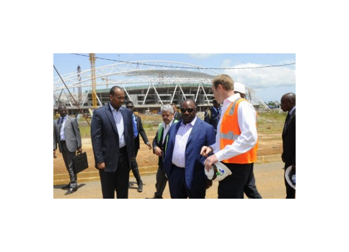 Le Président entame sa deuxième visite des chantiers de la CAN